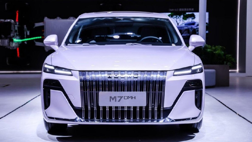 荣威M7 DMH超级混动技术：全方位领先的出行新选择