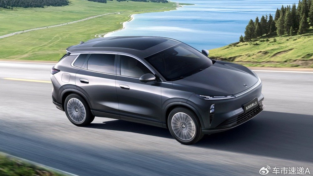 成都车展新车：东风风神L8上市，限时置换价11.39万起