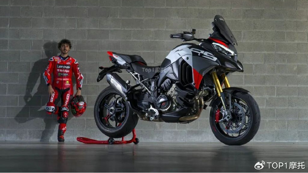 杜卡迪Multistrada V4 RS新款上市，减重、升级车架和电控