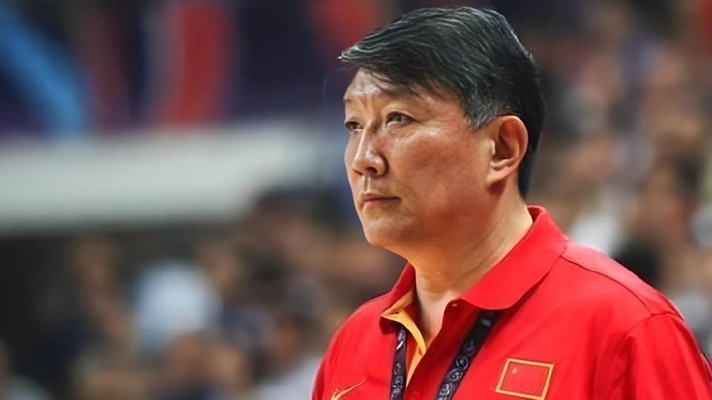 战术老、用人迷、还甩锅！宫鲁鸣为啥让球迷不待见？