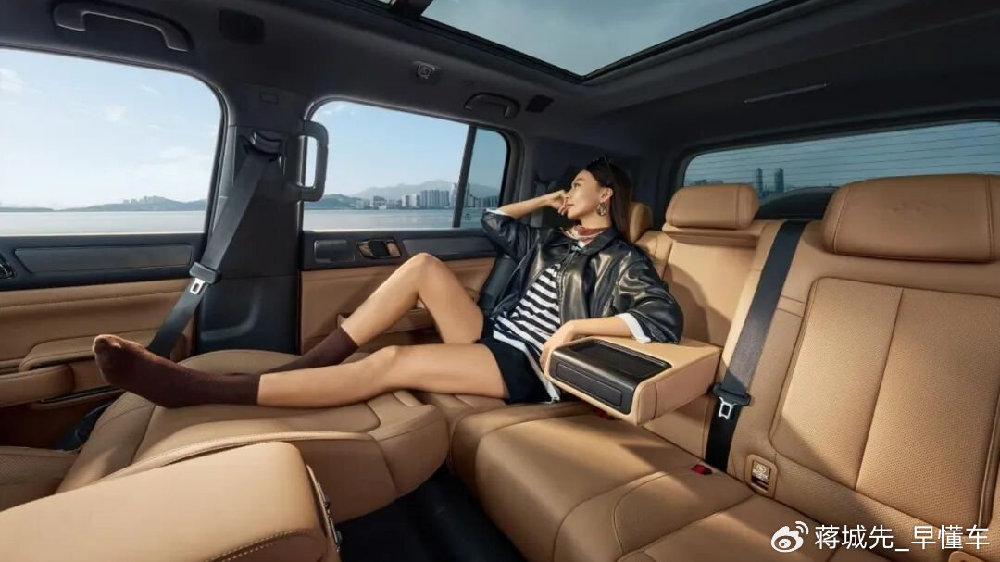 方程豹秋季惊喜上新：豹5长续航版、豹8大五座版带来全维度升级
