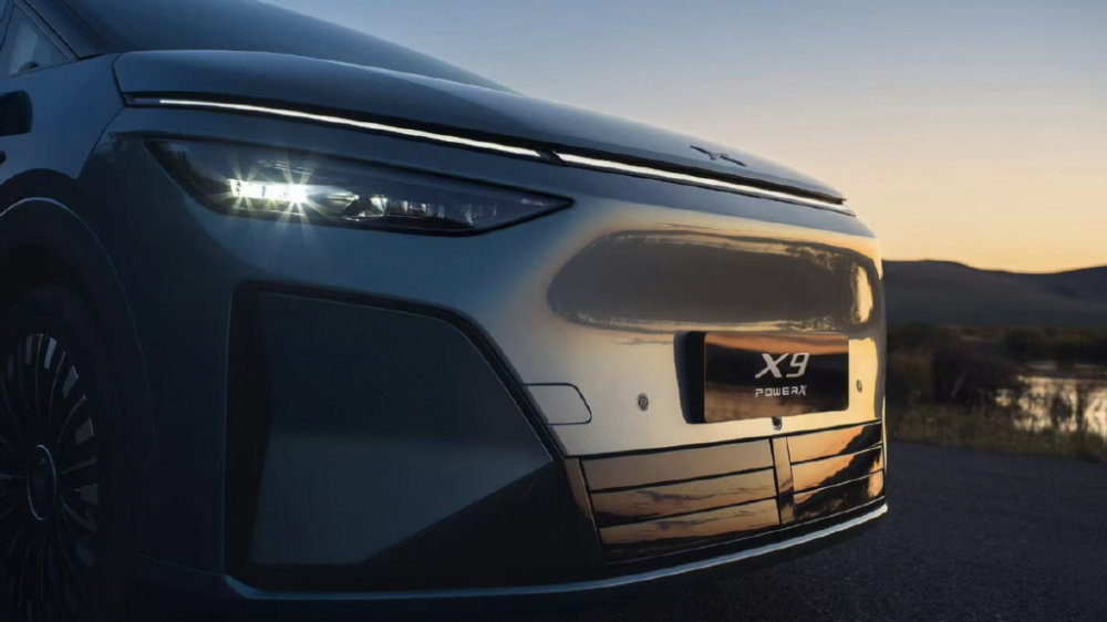 小鹏X9增程版首发，63.3kWh电池+60L油箱，稳了？