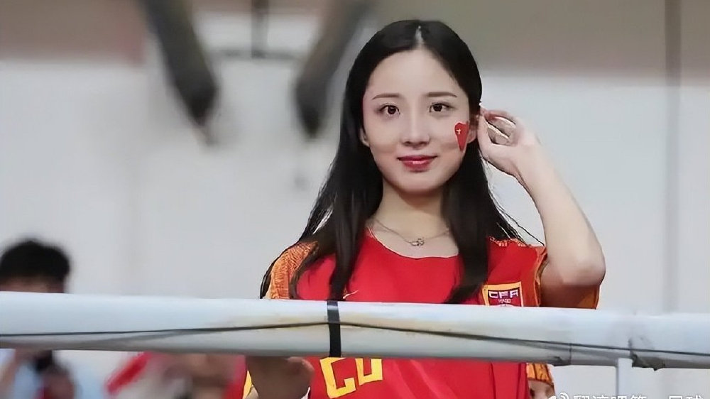 深度分析：中国足坛史上最全能的球员，是范志毅还是郑智？