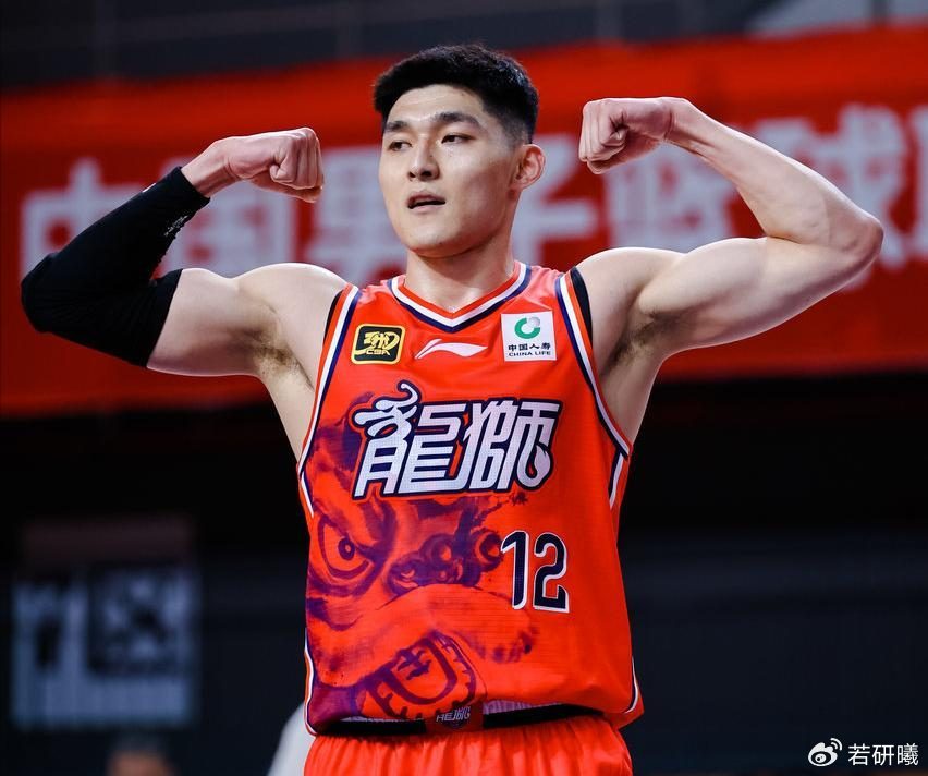 杜锋尴尬！两弟子进国家队，2米26中锋不靠他，郭士强照顾老东家