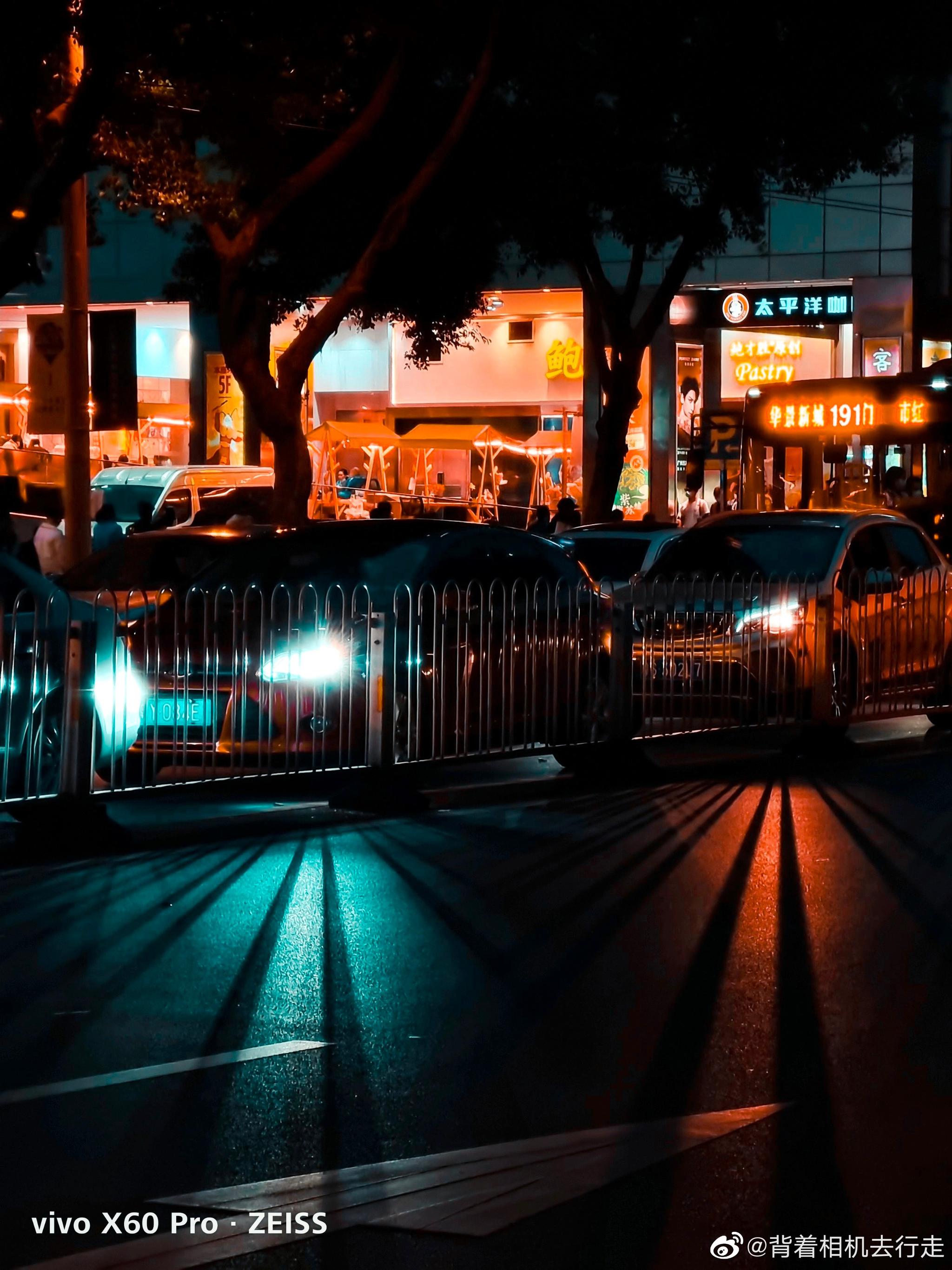 广州街头夜景