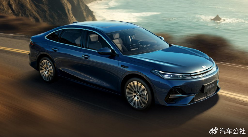 银河A7首月销量破万，8月新能源大卖近15万辆，吉利势能有多猛？