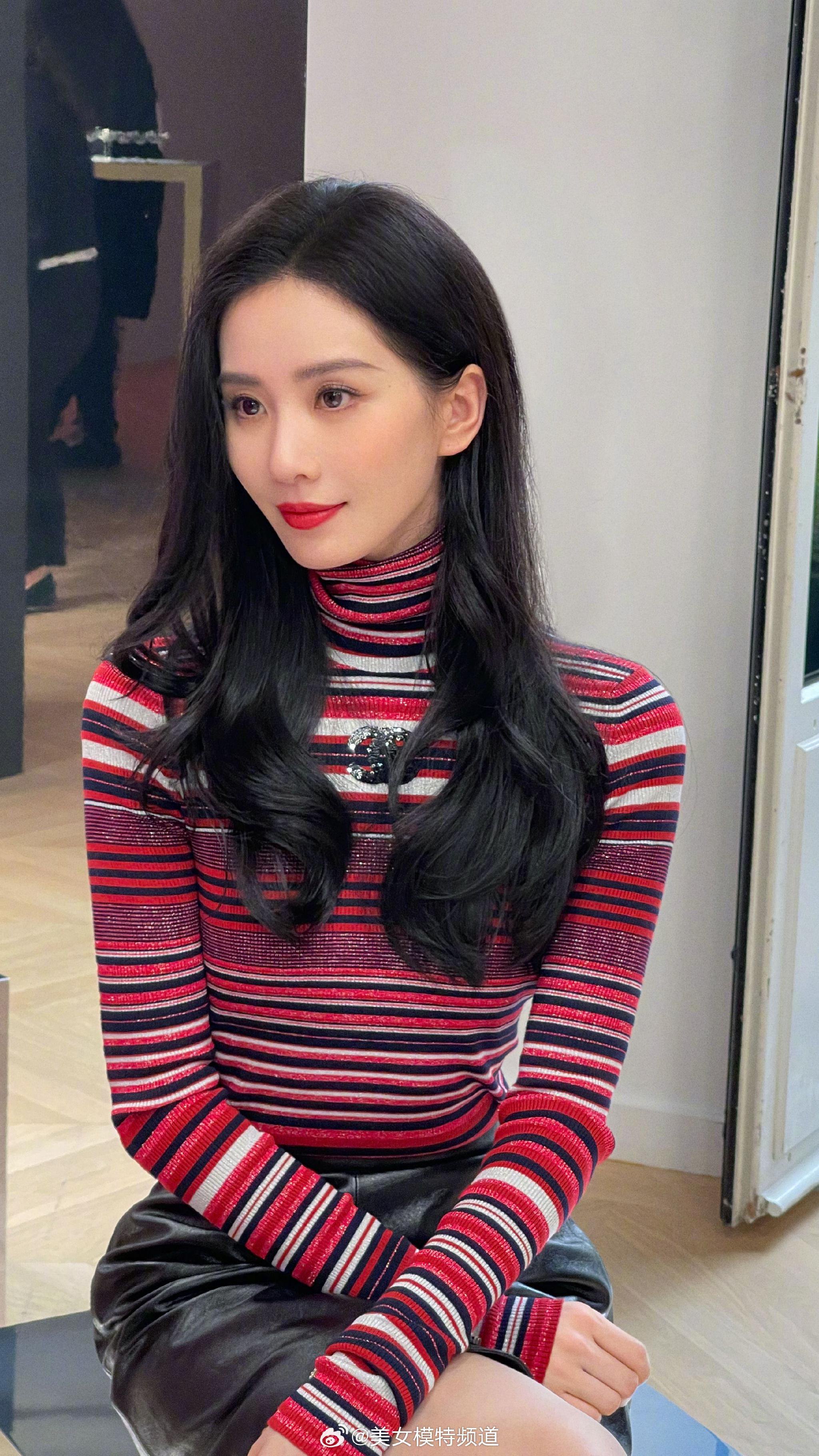 刘诗诗小香风穿搭