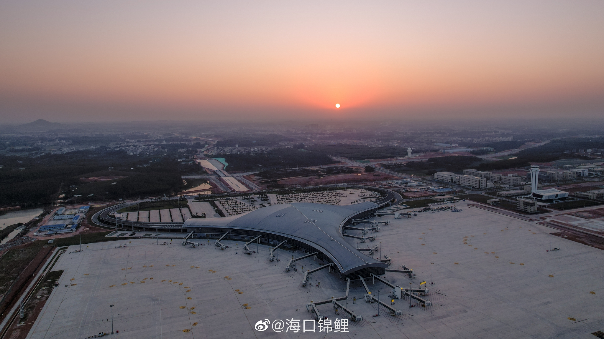 湛江机场位于中国广东省湛江市西郊，飞行区等级4C级|湛江机场|滑行道|湛江市_新浪网