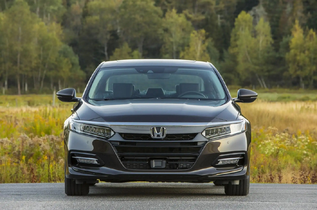 过年开啥车?雅阁、凯美瑞、帕萨特要空间有空间,要面子有面子