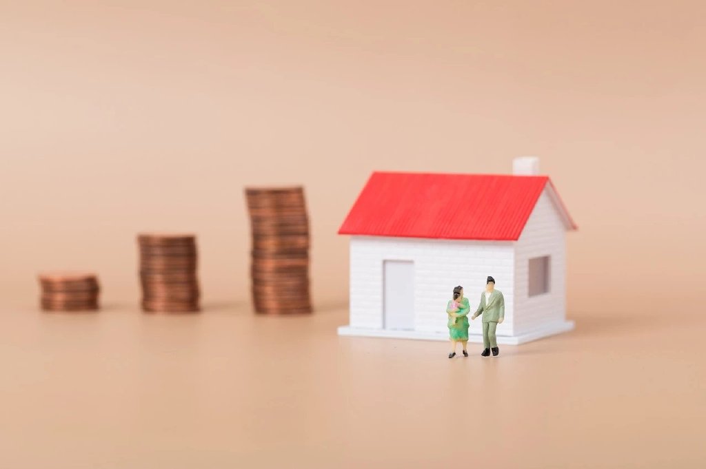 对50万元以上存款征收高额利息税以刺激消费的建议靠谱吗?休闲区蓝鸢梦想 - Www.slyday.coM 对50万元以上存款征收高额利息税以刺激消费的建议靠谱吗?休闲区蓝鸢梦想 - Www.slyday.coM