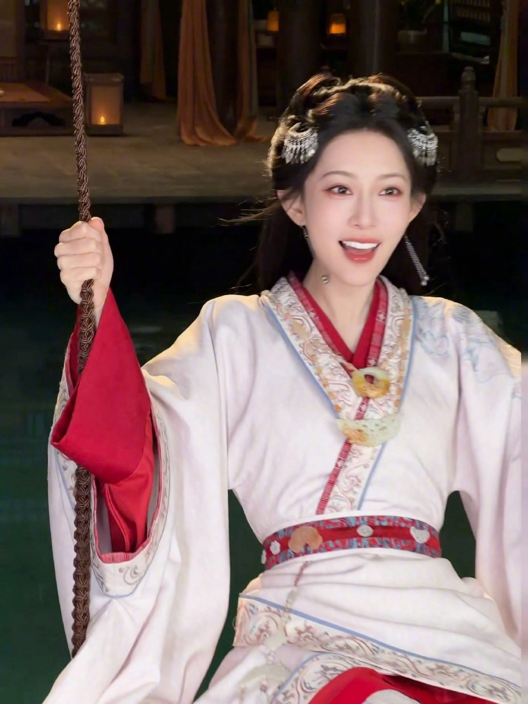 孟子义元宵节分享黑芝麻元宵口味