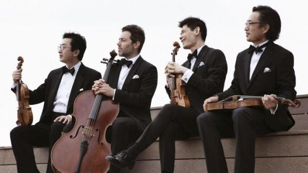 指挥缺席,他们如何完成演出?上海四重奏将领衔“2022上海新年音乐会”休闲区蓝鸢梦想 - Www.slyday.coM 指挥缺席,他们如何完成演出?上海四重奏将领衔“2022上海新年音乐会”休闲区蓝鸢梦想 - Www.slyday.coM