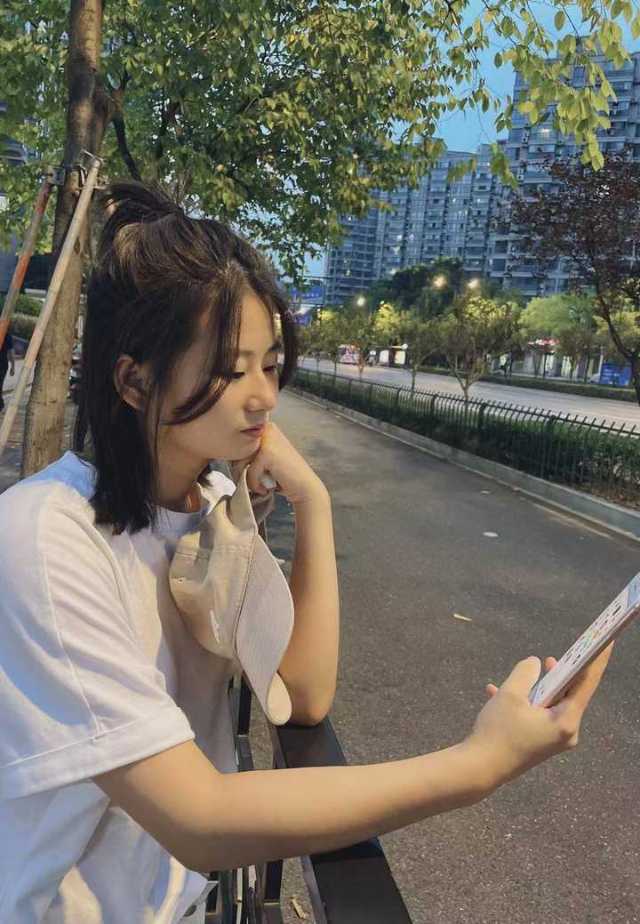 克服下水和被束缚的恐惧,25岁杭漂女孩的中秋节:我在杭州当美人鱼休闲区蓝鸢梦想 - Www.slyday.coM 克服下水和被束缚的恐惧,25岁杭漂女孩的中秋节:我在杭州当美人鱼休闲区蓝鸢梦想 - Www.slyday.coM