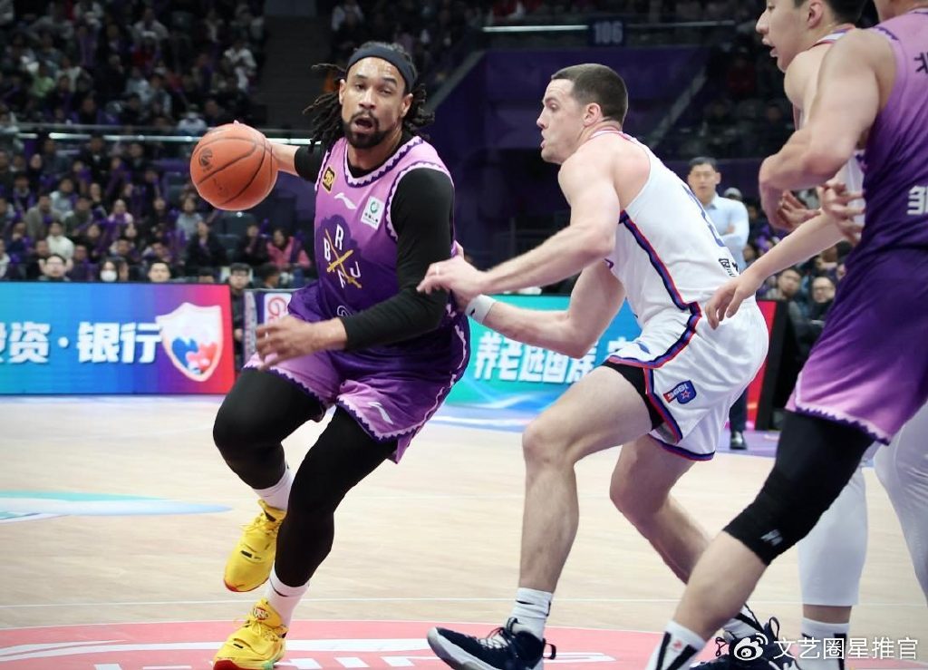 广东豪华冲冠阵容出炉！萨林杰携手六位国手，杜锋要打乱争冠格局