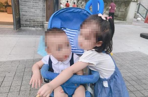 重庆姐弟被生父扔下楼坠亡案:28日再开庭,妈妈想孩子爸判死刑!休闲区蓝鸢梦想 - Www.slyday.coM 重庆姐弟被生父扔下楼坠亡案:28日再开庭,妈妈想孩子爸判死刑!休闲区蓝鸢梦想 - Www.slyday.coM