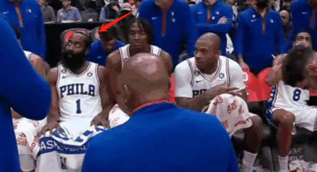 里弗斯谈哈登交易后续阵容调整重点年轻球员获更多出场机会