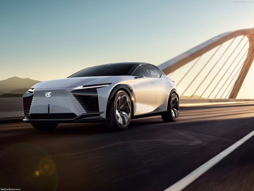 雷克萨斯LF-Z纯电动概念车……