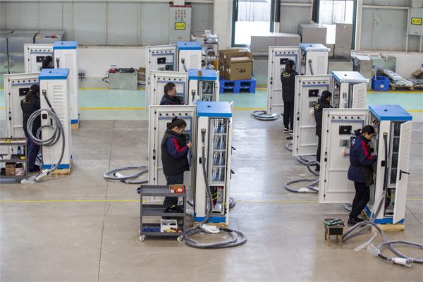 邯郸复兴区：新能源汽车充电桩“热”销