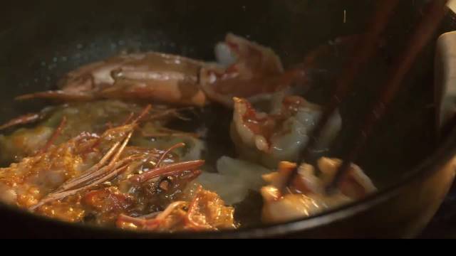 小小的饭团虽然简单，却把制作人和食用人温柔的联系在了一起