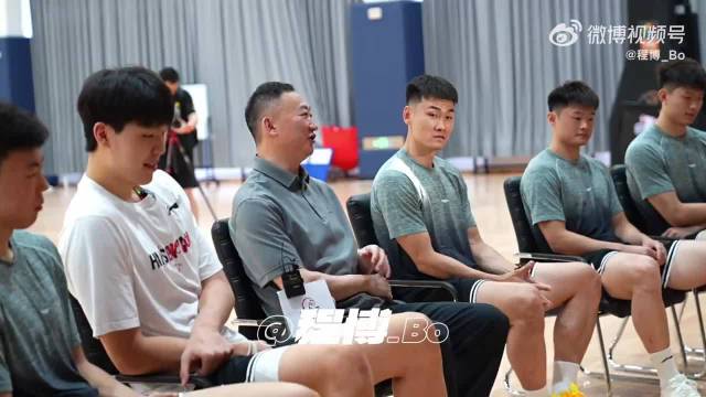 刘维伟：杨瀚森打夏联时有找我交流过 他的适应能力很强