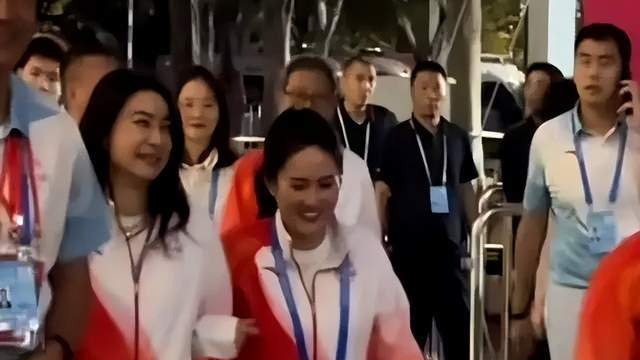 郭晶晶发文称很骄傲，很感动，霍震霆高赞儿媳妇，笑得合不拢嘴