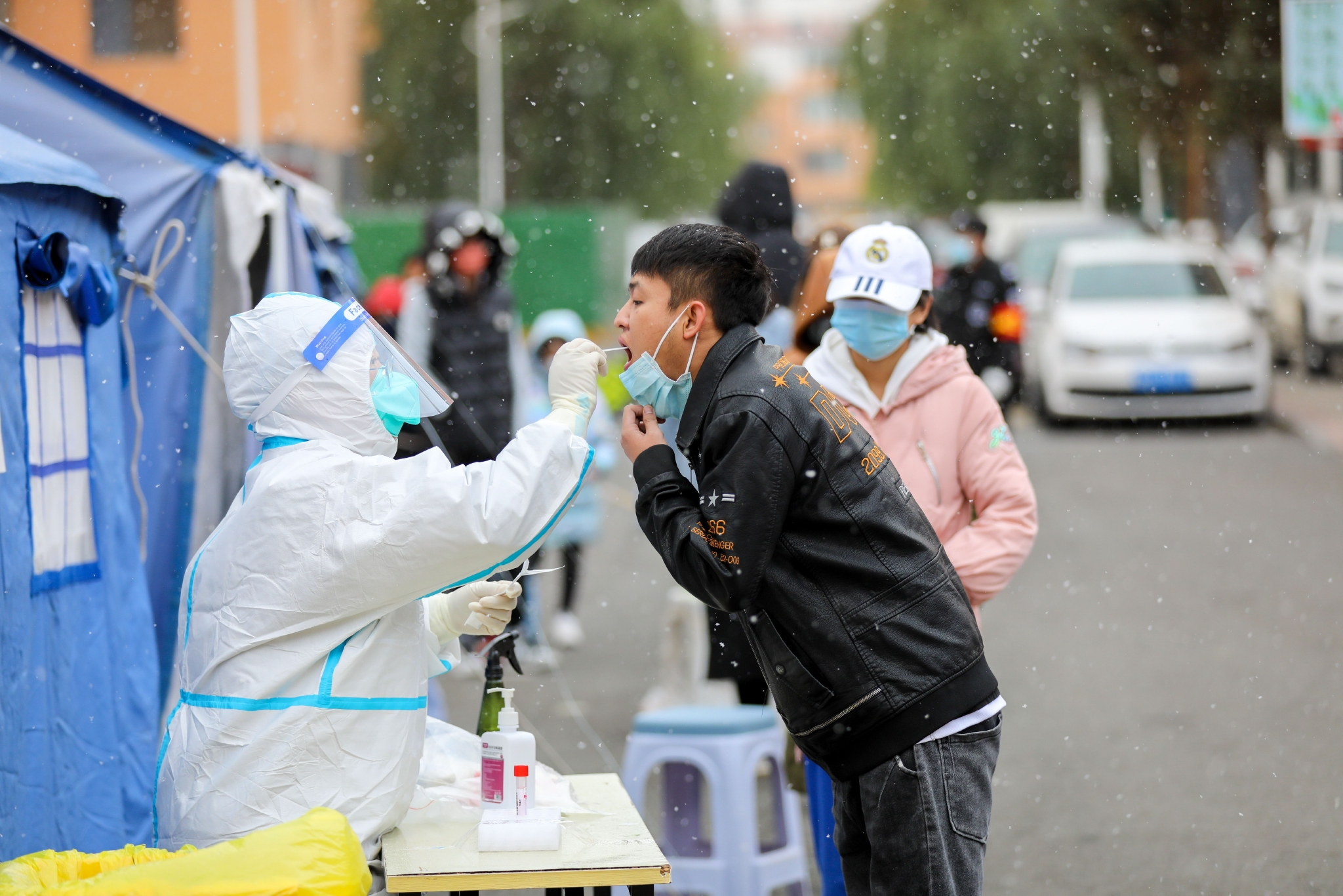 疫情下年轻人就业选择 打工还是创业更靠谱