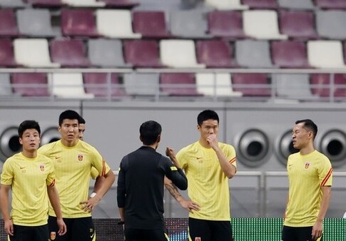 喜讯!国足对越南的比赛还没开打,对手两大主力就已确定无法出战