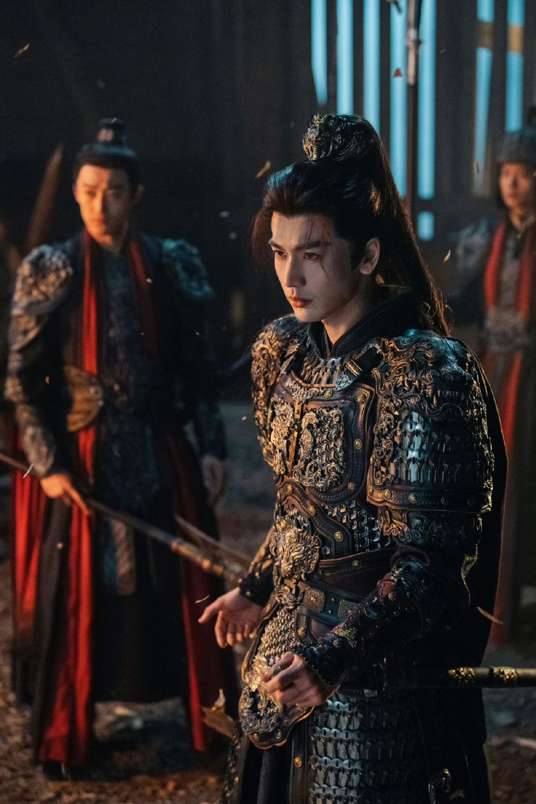 张凌赫田曦薇《逐玉》热度破亿，双强CP引关注