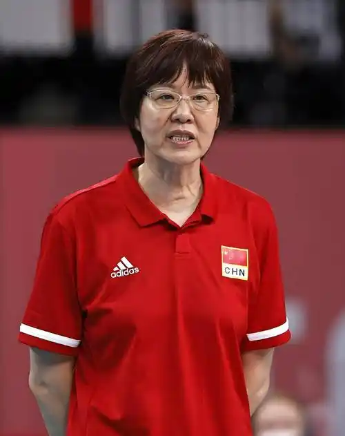 反转？重回女排执教？郎平发声，官宣决定，赖亚文等到，赵勇看懂