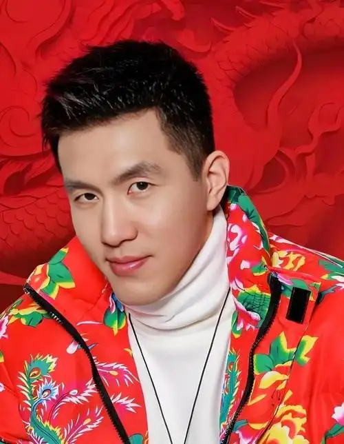 郭艾伦都想坐豪车副驾，帅哥身份曝光，喜欢炫富，也被痞幼嫌弃