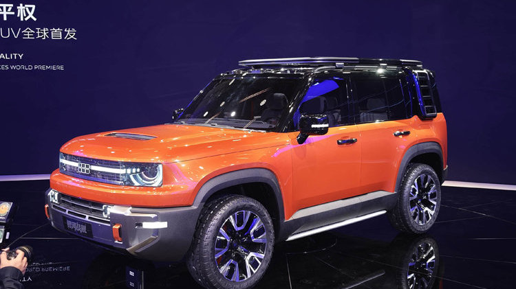 吉利也推硬派“方盒子”硬派SUV，还能涉水！