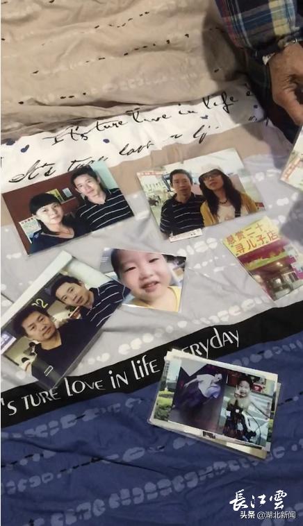 孙卓今晚回老家过年!奶奶为他准备了米花糖、鞋子和毛巾休闲区蓝鸢梦想 - Www.slyday.coM 孙卓今晚回老家过年!奶奶为他准备了米花糖、鞋子和毛巾休闲区蓝鸢梦想 - Www.slyday.coM