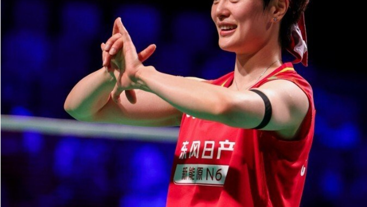 第21次尤伯杯决赛！王祉怡逆转，陈雨菲横扫，国羽3-0日本队