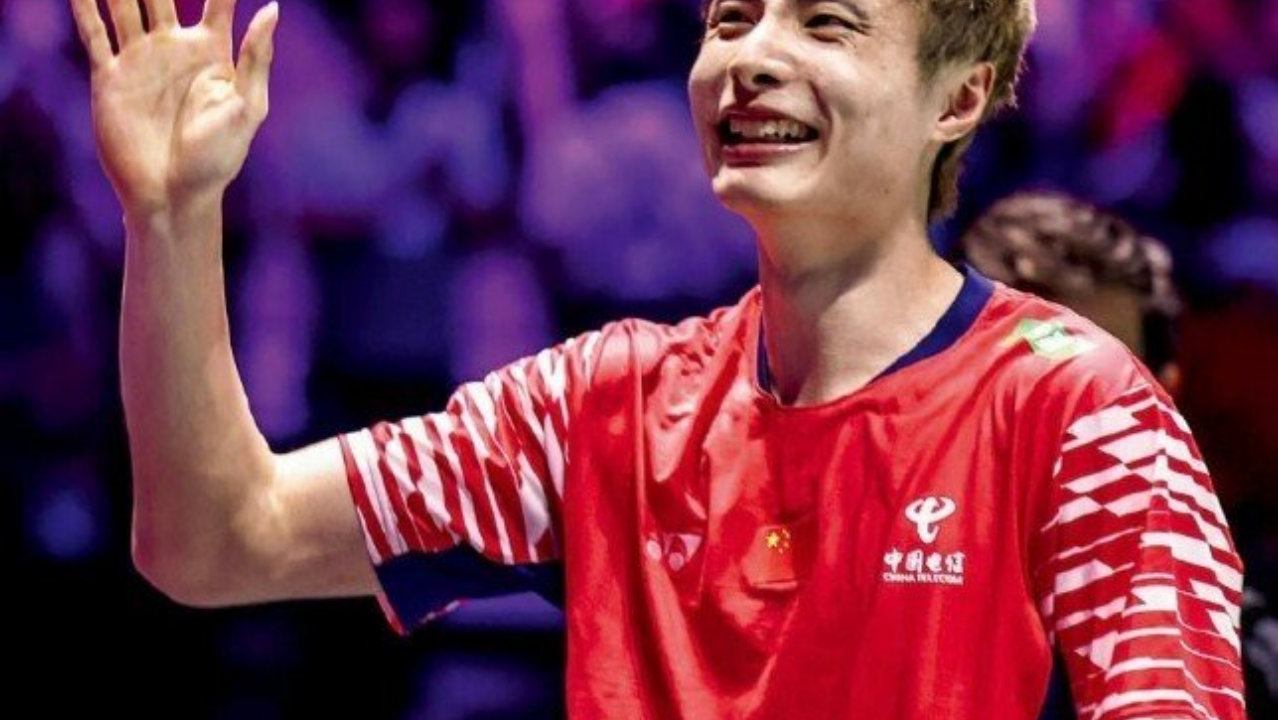 直落两局轻松胜出！石宇奇2-0奈良冈功大，3连胜晋级总决赛四强