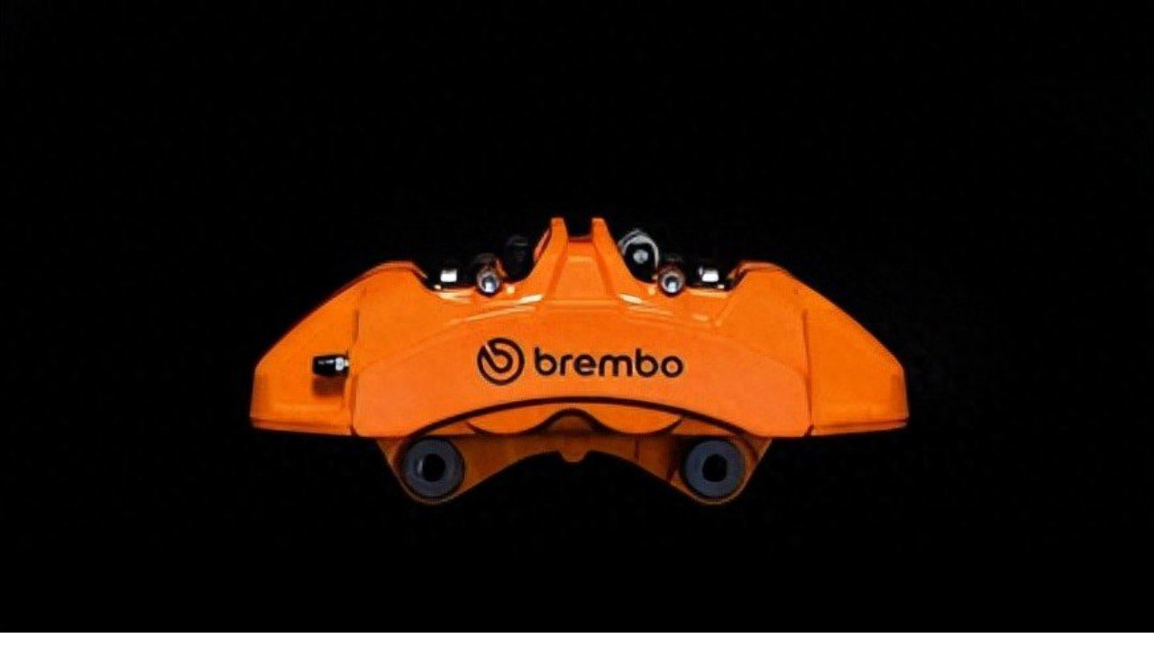 布雷博携手全新小鹏P7 共赴未来出行新世界