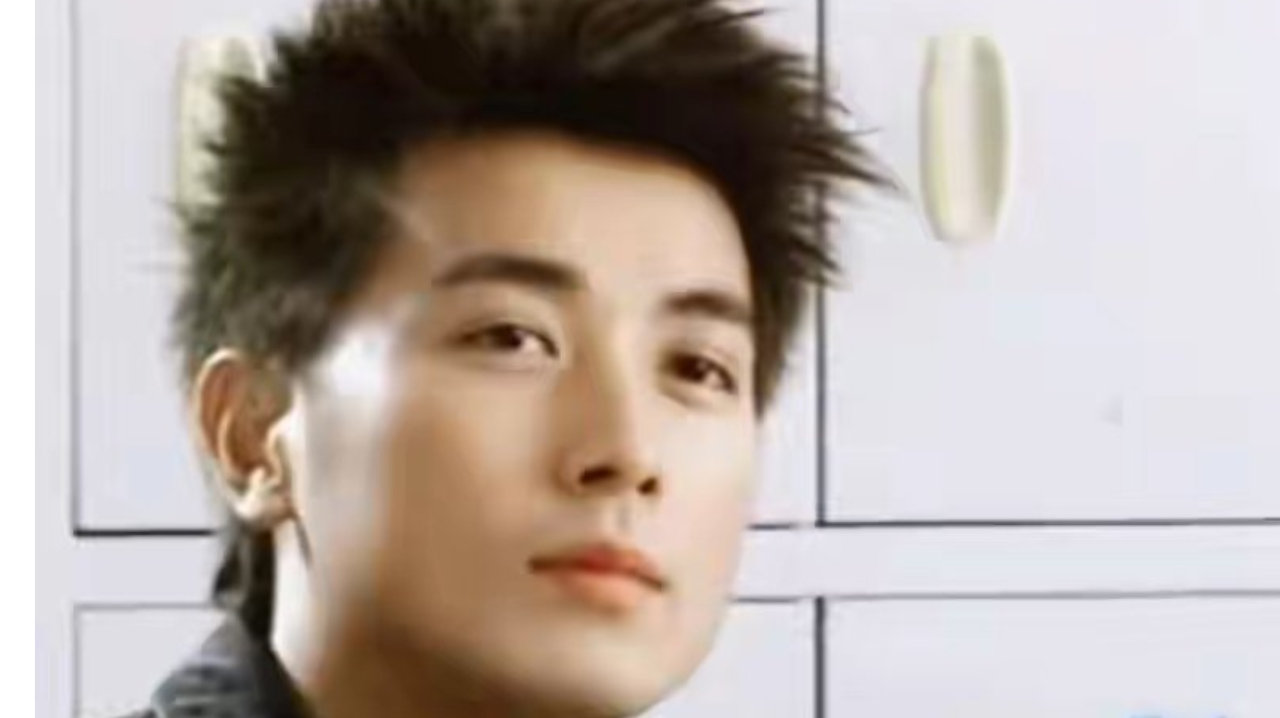 “古老师”保剑锋28岁爆火，37岁跌下神坛，50岁被前妻撕碎体面！