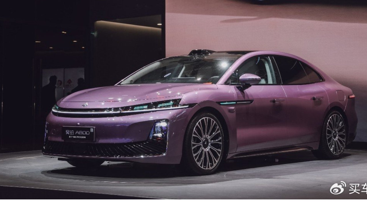 昊铂 A800 广州车展亮内饰，120km/h L3 智驾破局