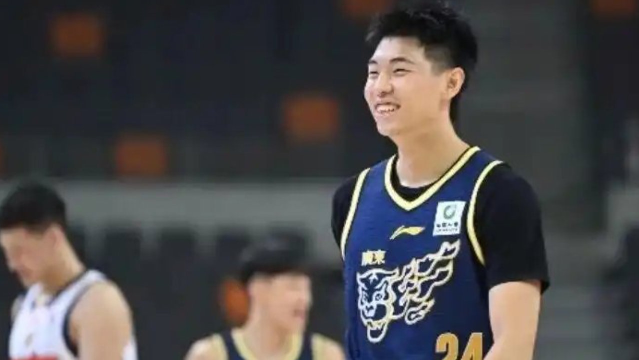 广东4大新援亮相，广厦酝酿1换1交易，新疆欲签CBA得分王