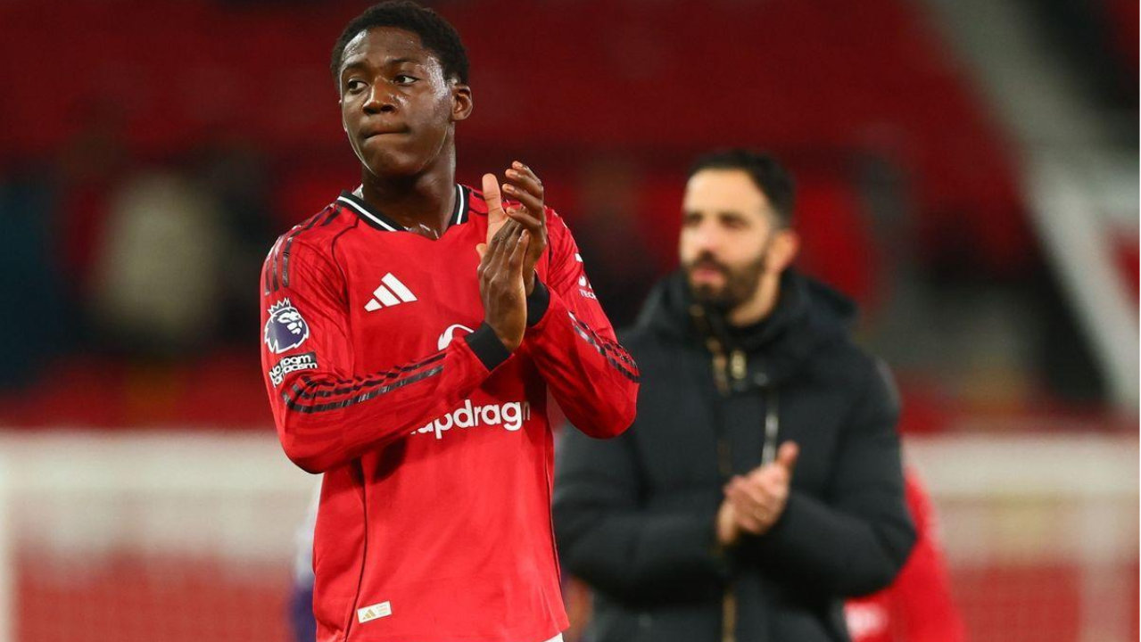 梅努遭前英超球星狠批：在曼联做得不够！转会传闻缠身却难获信任