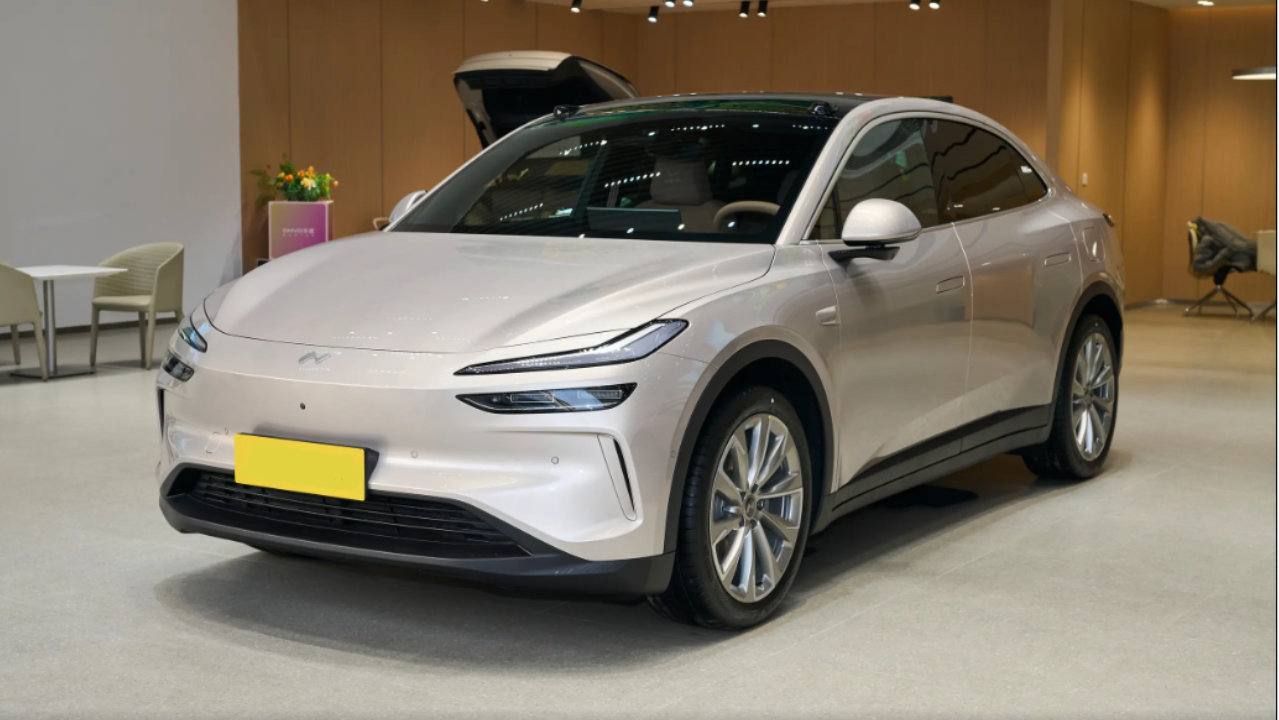 到店试驾蔚来乐道L60，7年超低息日供仅69元，换电日常出行更踏实