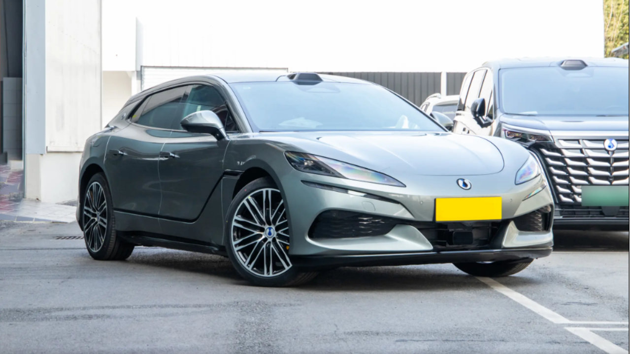 2026款腾势Z9GT全面解析：续航1036km，闪充5分钟70%，值得一看！