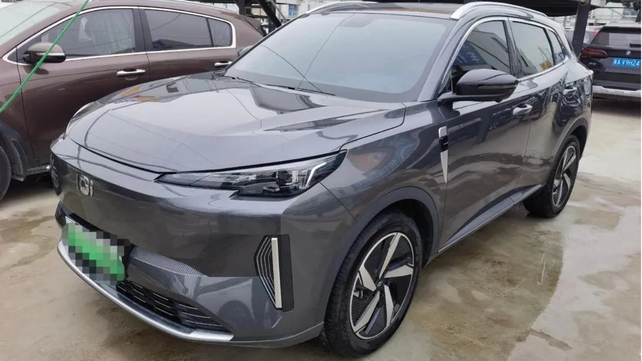 7.49万智能纯电SUV！激光雷达加持，506km续航+3C快充超实用