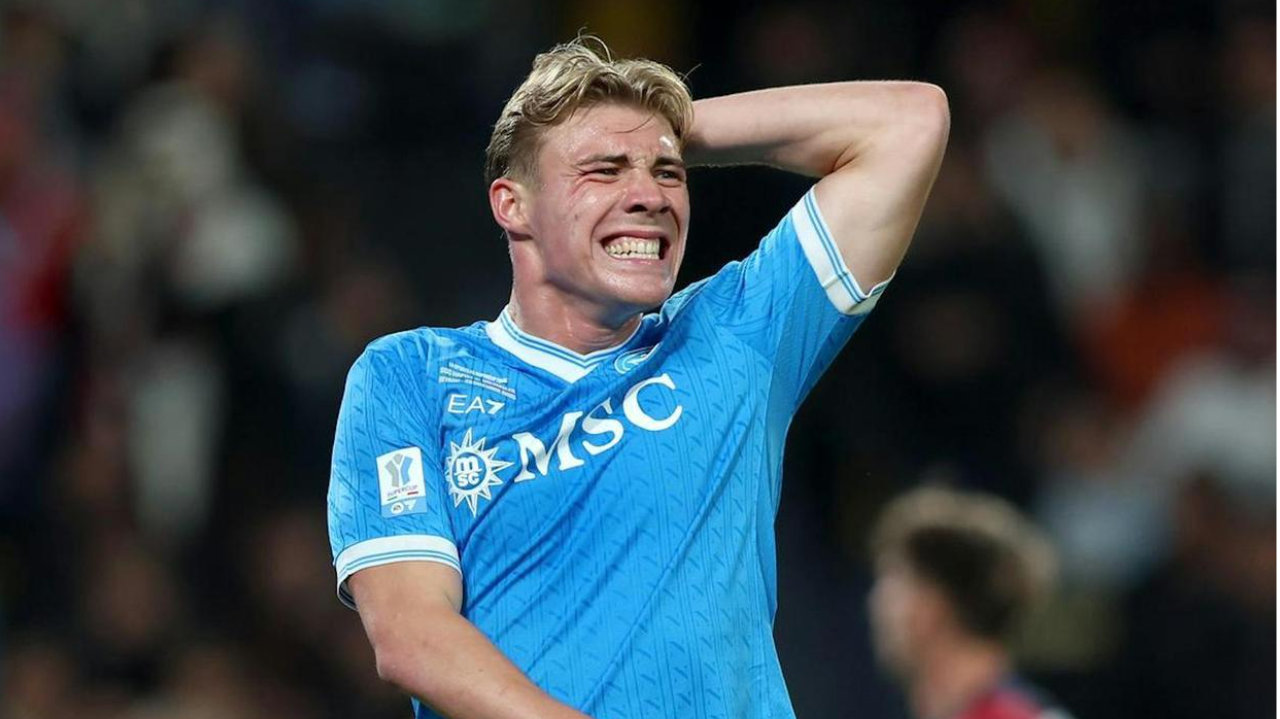 霍伊伦德社媒暗讽曼联！晒意超杯冠军照：这就是正确决定的样子