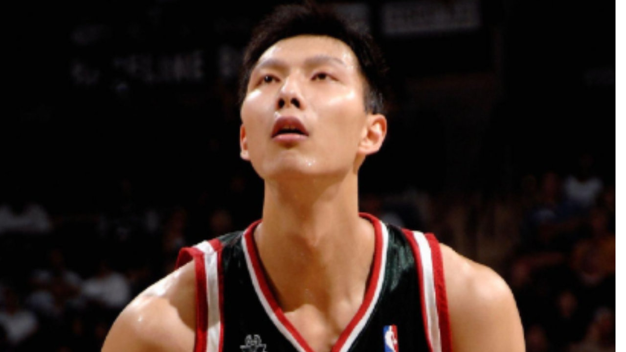 易建联07年选秀排在第6顺位，那在他前面5人是谁 成就如何？