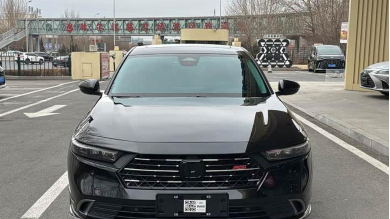 太卷了！当丰田凯美瑞降到13.88万起后，本田雅阁也降到12.88万起