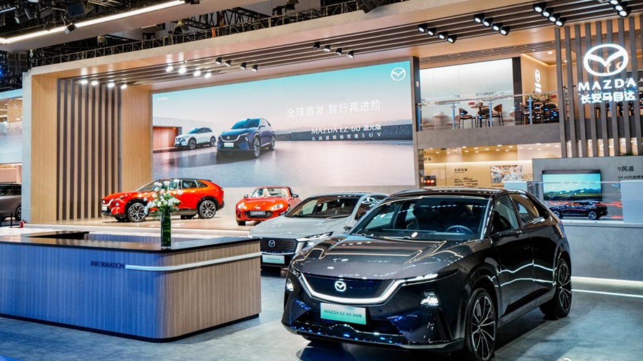 “智马”临蓉城 成都车展长安马自达MAZDA EZ-60激光版预售