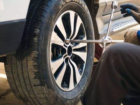 不管车多贵，跑到6万公里都要更换这三个零件，不然等着大修吧