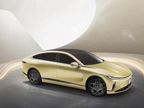 长安启源A07亮相 提供纯电和增程式两种动力