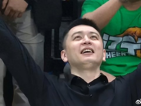 热搜第一！杨鸣辞职！球队4连败，单节仅得4分，成为导火索