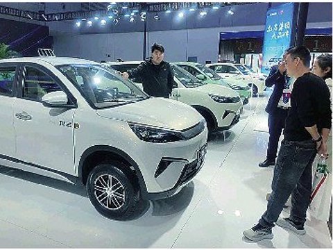 尴尬的四轮“老头乐”如何驶出困境